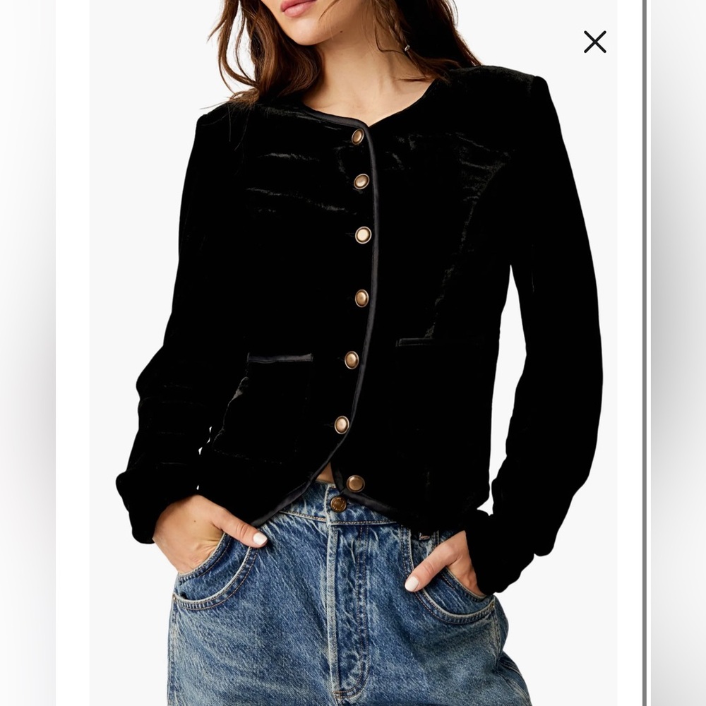 Becky Stretch Velvet Jacket
Free People